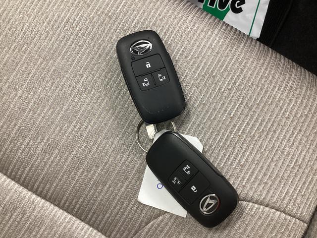 ムーヴX衝突被害軽減ブレーキ 横滑り防止装置 オートハイビーム アイドリングストップ ステアリングスイッチ オートライト キーフリーシステム オートエアコン マット(岐阜県)の中古車