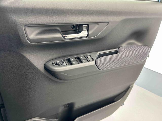 ムーヴＲＳ衝突被害軽減ブレーキ　横滑り防止装置　オートハイビーム　アイドリングストップ　ステアリングスイッチ　オートライト　キーフリーシステム　オートエアコン　バックカメラ　マット（岐阜県）の中古車