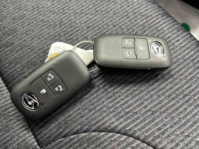 ムーヴＲＳ衝突被害軽減ブレーキ　横滑り防止装置　オートハイビーム　アイドリングストップ　ステアリングスイッチ　オートライト　キーフリーシステム　オートエアコン　バックカメラ　マット（岐阜県）の中古車