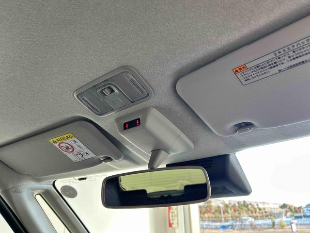 ムーヴＲＳ衝突被害軽減ブレーキ　横滑り防止装置　オートハイビーム　アイドリングストップ　ステアリングスイッチ　オートライト　キーフリーシステム　オートエアコン　バックカメラ　マット（岐阜県）の中古車