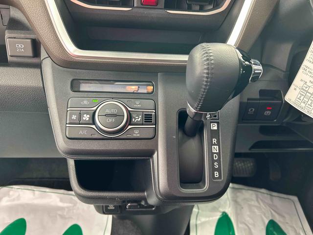 ムーヴRS衝突被害軽減ブレーキ 横滑り防止装置 オートハイビーム アイドリングストップ ステアリングスイッチ オートライト キーフリーシステム オートエアコン バックカメラ マット(岐阜県)の中古車