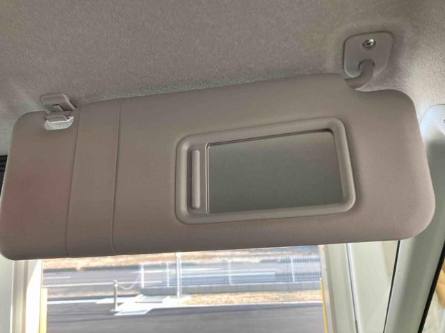 ムーヴＲＳ衝突被害軽減ブレーキ　横滑り防止装置　オートハイビーム　アイドリングストップ　ステアリングスイッチ　オートライト　キーフリーシステム　オートエアコン　バックカメラ　マット（岐阜県）の中古車