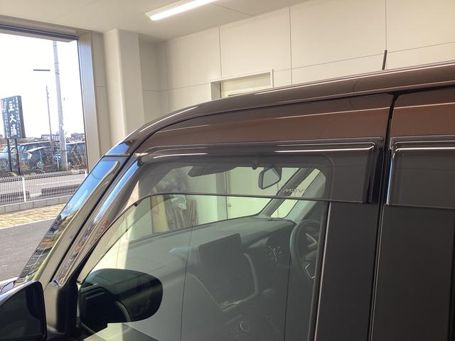 ムーヴＸ衝突被害軽減ブレーキ　横滑り防止装置　オートハイビーム　アイドリングストップ　ステアリングスイッチ　オートライト　キーフリーシステム　オートエアコン　マット　バイザー（岐阜県）の中古車