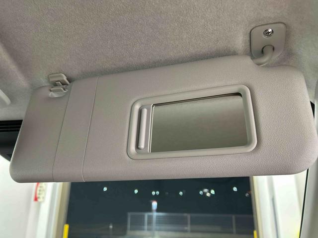 ムーヴＲＳ衝突被害軽減ブレーキ　横滑り防止装置　オートハイビーム　アイドリングストップ　ステアリングスイッチ　オートライト　キーフリーシステム　オートエアコン　バックカメラ　マット（岐阜県）の中古車