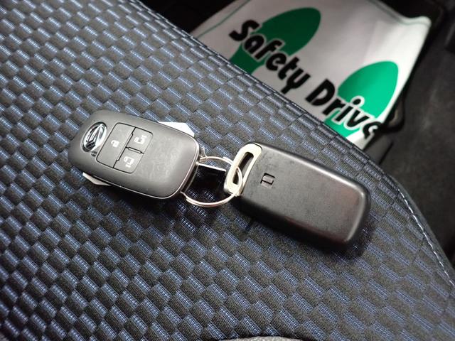 タントカスタムX衝突被害軽減ブレーキ 横滑り防止装置 オートハイビーム ステアリングスイッチ オートライト キーフリーシステム オートエアコン ナビ ドラレコ バックカメラ ETC マット(岐阜県)の中古車