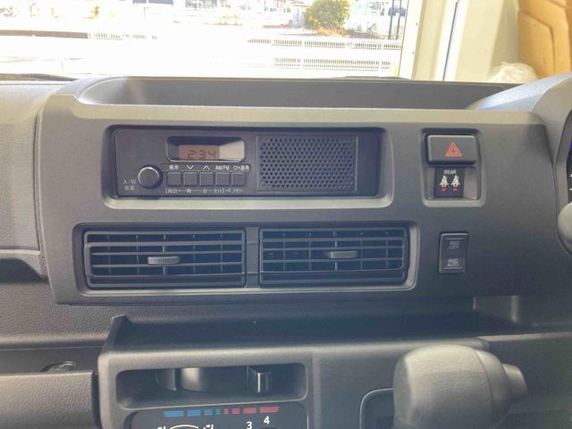 ハイゼットカーゴDX衝突被害軽減ブレーキ 横滑り防止装置 4WD CVT エアコン パワステ ラジオ オートハイビーム アイドリングストップ オートライト キーレス(岐阜県)の中古車