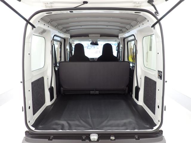 ハイゼットカーゴDX衝突被害軽減ブレーキ 横滑り防止装置 4WD CVT エアコン パワステ ラジオ オートハイビーム アイドリングストップ オートライト キーレス フロントマット(岐阜県)の中古車