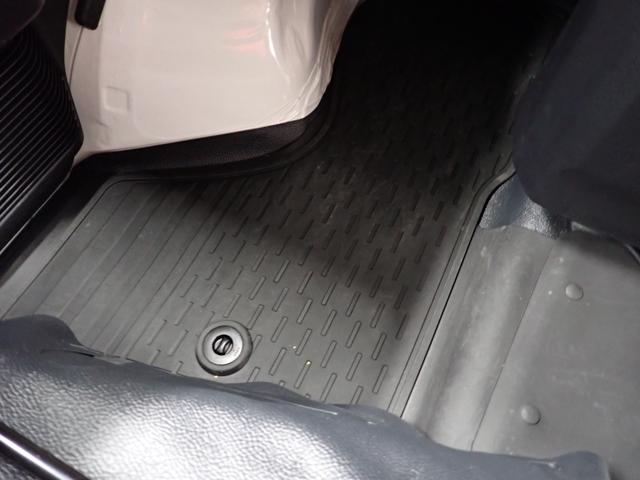 ハイゼットカーゴDX衝突被害軽減ブレーキ 横滑り防止装置 4WD CVT エアコン パワステ ラジオ オートハイビーム アイドリングストップ オートライト キーレス フロントマット(岐阜県)の中古車