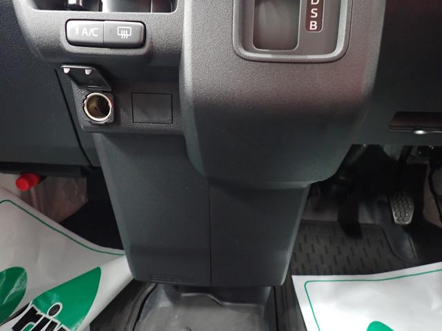 ハイゼットカーゴDX衝突被害軽減ブレーキ 横滑り防止装置 4WD CVT エアコン パワステ ラジオ オートハイビーム アイドリングストップ オートライト キーレス フロントマット(岐阜県)の中古車