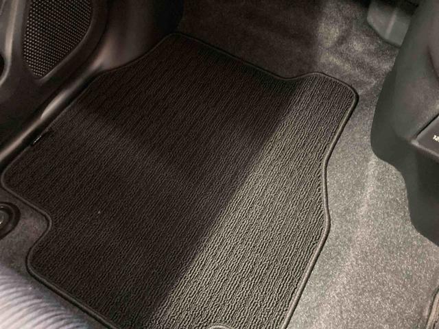 ムーヴＧ衝突被害軽減ブレーキ　横滑り防止装置　オートハイビーム　アイドリングストップ　ステアリングスイッチ　オートライト　キーフリーシステム　オートエアコン　バックカメラ　マット（岐阜県）の中古車