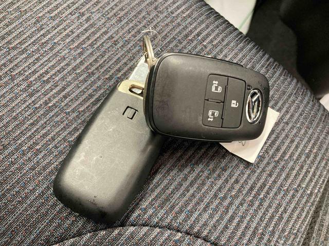 ムーヴＧ衝突被害軽減ブレーキ　横滑り防止装置　オートハイビーム　アイドリングストップ　ステアリングスイッチ　オートライト　キーフリーシステム　オートエアコン　バックカメラ　マット（岐阜県）の中古車