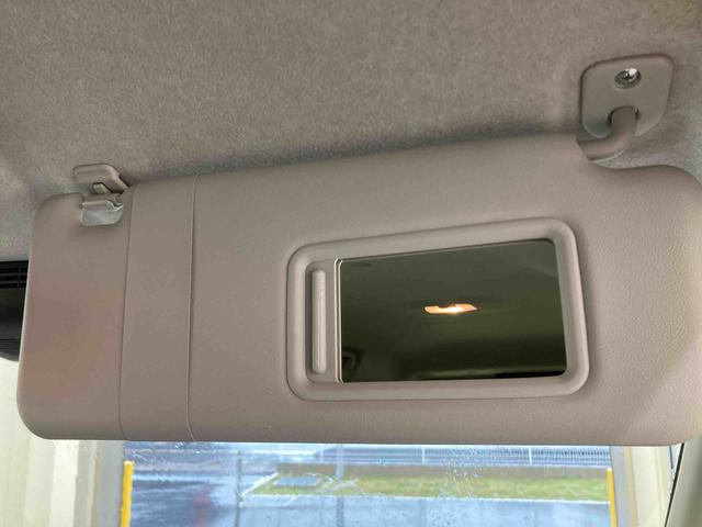 ムーヴＧ衝突被害軽減ブレーキ　横滑り防止装置　オートハイビーム　アイドリングストップ　ステアリングスイッチ　オートライト　キーフリーシステム　オートエアコン　バックカメラ　マット（岐阜県）の中古車