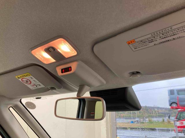 ムーヴＧ衝突被害軽減ブレーキ　横滑り防止装置　オートハイビーム　アイドリングストップ　ステアリングスイッチ　オートライト　キーフリーシステム　オートエアコン　バックカメラ　マット（岐阜県）の中古車