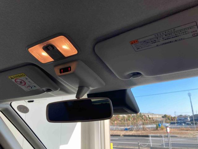 ムーヴＲＳ衝突被害軽減ブレーキ　横滑り防止装置　オートハイビーム　アイドリングストップ　ステアリングスイッチ　オートライト　キーフリーシステム　オートエアコン　バックカメラ　マット（岐阜県）の中古車