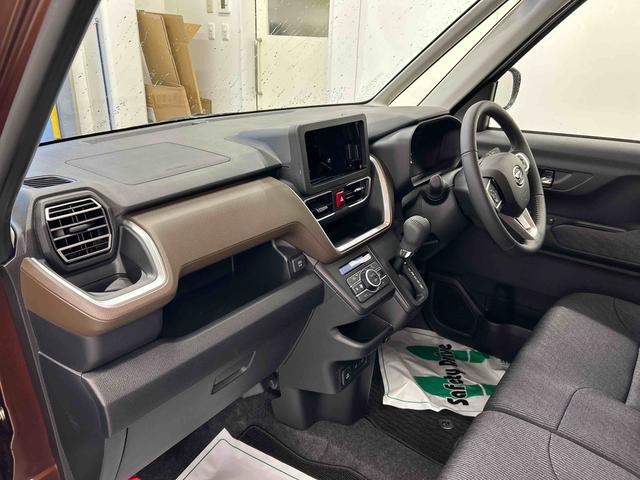 ムーヴＲＳ衝突被害軽減ブレーキ　横滑り防止装置　４ＷＤ　オートハイビーム　アイドリングストップ　ステアリングスイッチ　オートライト　キーフリーシステム　オートエアコン　バックカメラ　マット（岐阜県）の中古車