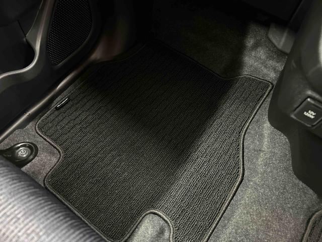 ムーヴＲＳ衝突被害軽減ブレーキ　横滑り防止装置　４ＷＤ　オートハイビーム　アイドリングストップ　ステアリングスイッチ　オートライト　キーフリーシステム　オートエアコン　バックカメラ　マット（岐阜県）の中古車