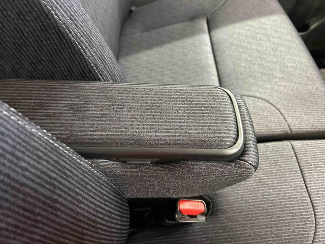 ムーヴＲＳ衝突被害軽減ブレーキ　横滑り防止装置　４ＷＤ　オートハイビーム　アイドリングストップ　ステアリングスイッチ　オートライト　キーフリーシステム　オートエアコン　バックカメラ　マット（岐阜県）の中古車