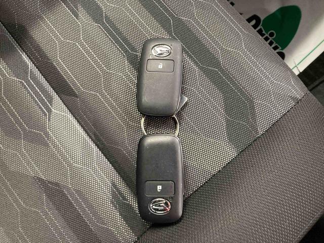 タフトＸ衝突被害軽減ブレーキ　横滑り防止装置　オートハイビーム　アイドリングストップ　ステアリングスイッチ　オートライト　キーフリーシステム　オートエアコン　ナビ　ドラレコ　バックカメラ　ＥＴＣ　マット（岐阜県）の中古車