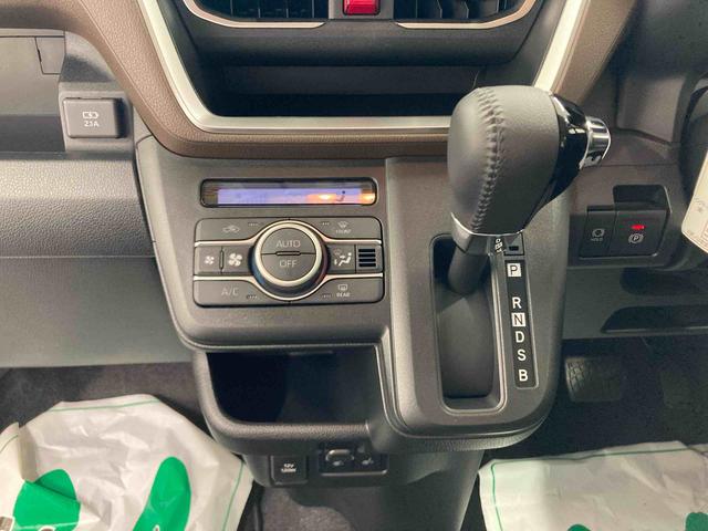 ムーヴＲＳ衝突被害軽減ブレーキ　横滑り防止装置　オートハイビーム　アイドリングストップ　ステアリングスイッチ　オートライト　キーフリーシステム　オートエアコン　バックカメラ　マット（岐阜県）の中古車