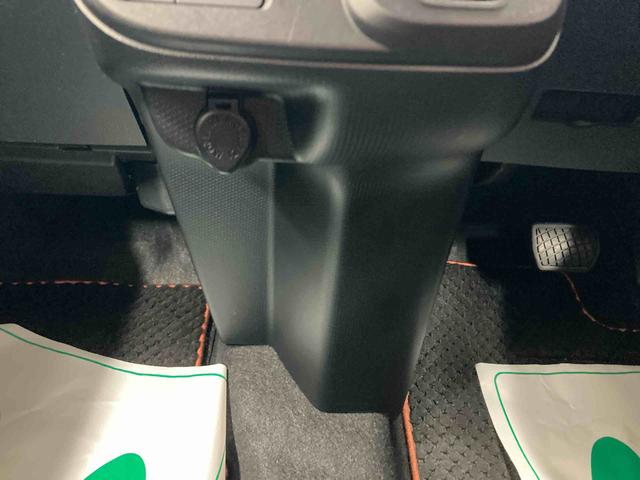 タントファンクロス衝突被害軽減ブレーキ 横滑り防止装置 オートハイビーム アイドリングストップ ステアリングスイッチ オートライト キーフリーシステム オートエアコン ナビ ドラレコ パノラマカメラ マット バイザー(岐阜県)の中古車