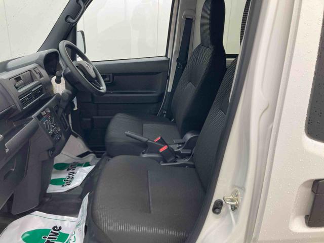 ハイゼットカーゴＤＸ衝突被害軽減ブレーキ　横滑り防止装置　４ＷＤ　ＣＶＴ　エアコン　パワステ　ラジオ　オートハイビーム　アイドリングストップ　オートライト　キーレス（岐阜県）の中古車