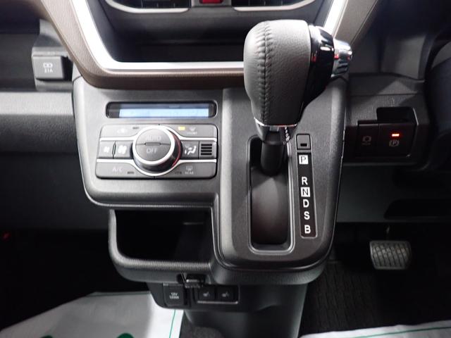 ムーヴRS衝突被害軽減ブレーキ 横滑り防止装置 オートハイビーム アイドリングストップ ステアリングスイッチ オートライト キーフリーシステム オートエアコン バックカメラ マット(岐阜県)の中古車