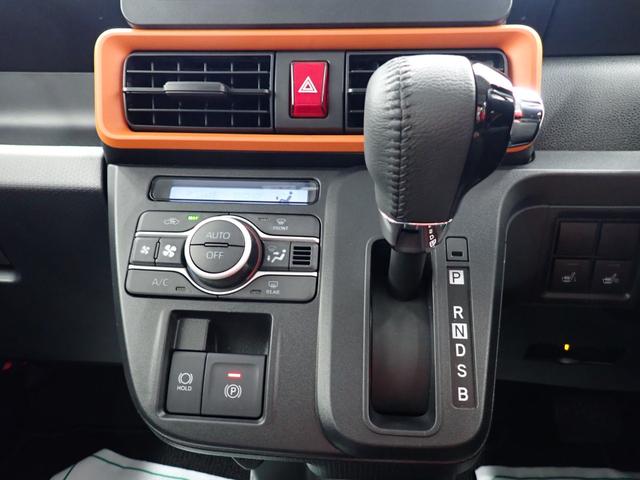 タントファンクロスターボ衝突被害軽減ブレーキ　横滑り防止装置　オートハイビーム　アイドリングストップ　ステアリングスイッチ　オートライト　キーフリー　オートエアコン　ナビ　ドラレコ　パノラマカメラ　ＥＴＣ　マット　バイザー（岐阜県）の中古車