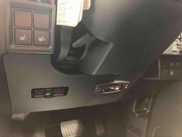 タントカスタムＲＳ衝突被害軽減ブレーキ　横滑り防止装置　オートハイビーム　ステアリングスイッチ　オートライト　キーフリーシステム　オートエアコン　ナビ　ドラレコ　バックカメラ　ＥＴＣ　マット（岐阜県）の中古車