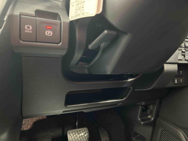 ムーヴＧ衝突被害軽減ブレーキ　横滑り防止装置　オートハイビーム　アイドリングストップ　ステアリングスイッチ　オートライト　キーフリーシステム　オートエアコン　バックカメラ　マット（岐阜県）の中古車