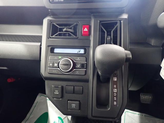 タフトＸ衝突被害軽減ブレーキ　横滑り防止装置　オートハイビーム　アイドリングストップ　ステアリングスイッチ　オートライト　キーフリーシステム　オートエアコン　ナビ　ドラレコ　バックカメラ　ＥＴＣ　マット（岐阜県）の中古車