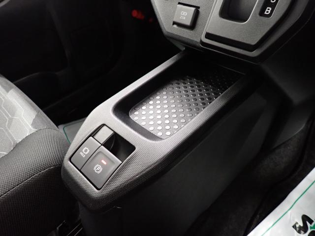 タフトＸ衝突被害軽減ブレーキ　横滑り防止装置　オートハイビーム　アイドリングストップ　ステアリングスイッチ　オートライト　キーフリーシステム　オートエアコン　ナビ　ドラレコ　バックカメラ　ＥＴＣ　マット（岐阜県）の中古車