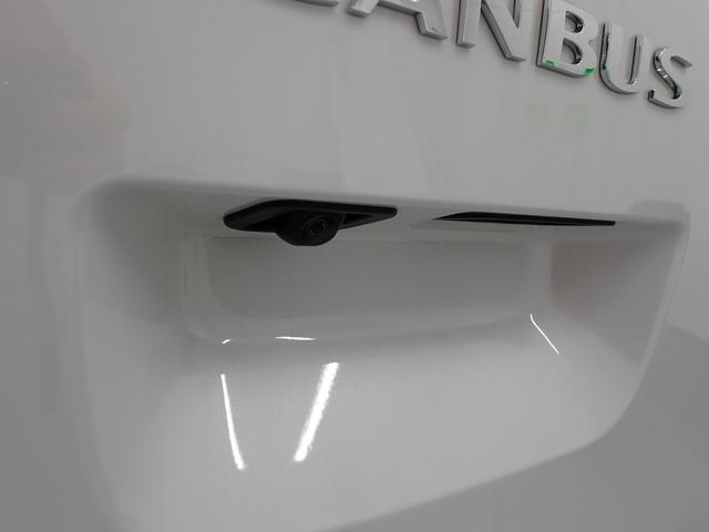 ムーヴキャンバスストライプスＧ衝突被害軽減ブレーキ　横滑り防止装置　オートハイビーム　アイドリングストップ　ステアリングスイッチ　オートライト　キーフリーシステム　オートエアコン　パノラマカメラ　マット　バイザー（岐阜県）の中古車