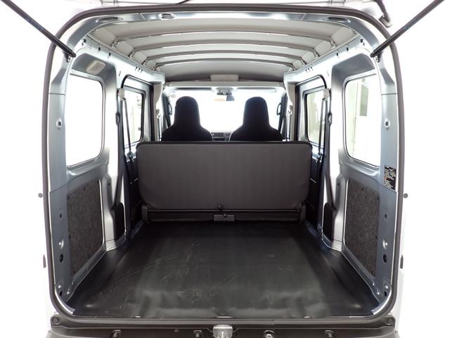 ハイゼットカーゴDX衝突被害軽減ブレーキ 横滑り防止装置 4WD CVT エアコン パワステ ラジオ オートハイビーム アイドリングストップ オートライト マット(岐阜県)の中古車