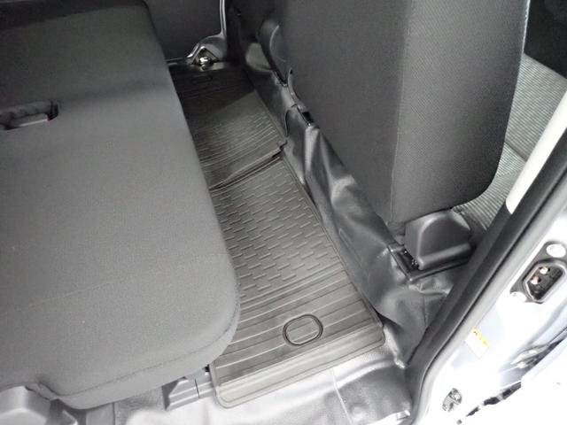 ハイゼットカーゴDX衝突被害軽減ブレーキ 横滑り防止装置 4WD CVT エアコン パワステ ラジオ オートハイビーム アイドリングストップ オートライト マット(岐阜県)の中古車