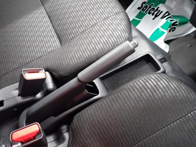 ハイゼットカーゴDX衝突被害軽減ブレーキ 横滑り防止装置 4WD CVT エアコン パワステ ラジオ オートハイビーム アイドリングストップ オートライト マット(岐阜県)の中古車