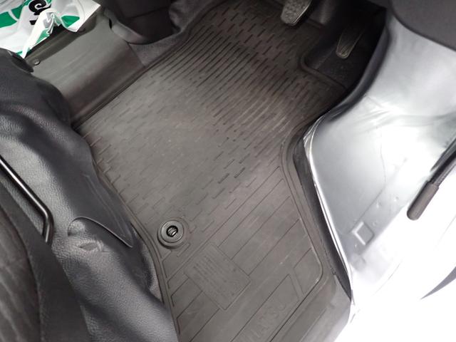 ハイゼットカーゴDX衝突被害軽減ブレーキ 横滑り防止装置 4WD CVT エアコン パワステ ラジオ オートハイビーム アイドリングストップ オートライト キーレス マット(岐阜県)の中古車