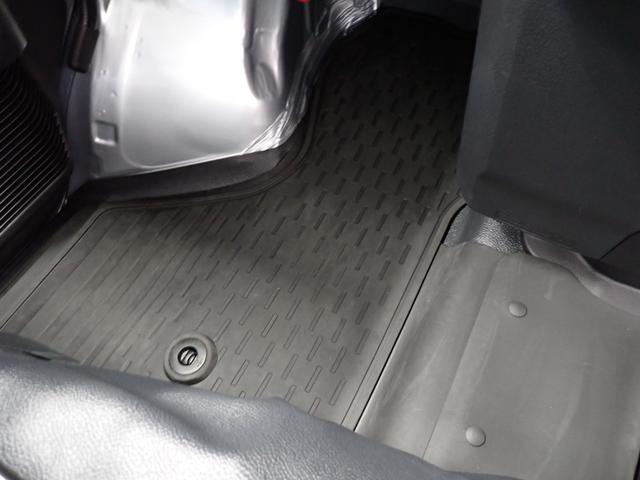 ハイゼットカーゴDX衝突被害軽減ブレーキ 横滑り防止装置 4WD CVT エアコン パワステ ラジオ オートハイビーム アイドリングストップ オートライト キーレス マット(岐阜県)の中古車