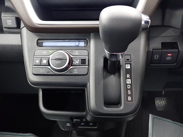 ムーヴＧ衝突被害軽減ブレーキ　横滑り防止装置　オートハイビーム　アイドリングストップ　ステアリングスイッチ　オートライト　キーフリーシステム　オートエアコン　バックカメラ　マット（岐阜県）の中古車