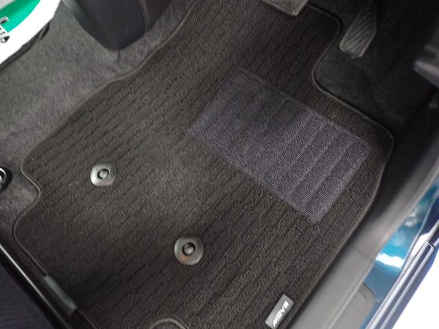 ムーヴＧ衝突被害軽減ブレーキ　横滑り防止装置　オートハイビーム　アイドリングストップ　ステアリングスイッチ　オートライト　キーフリーシステム　オートエアコン　バックカメラ　マット（岐阜県）の中古車