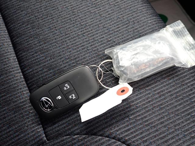 ムーヴＧ衝突被害軽減ブレーキ　横滑り防止装置　オートハイビーム　アイドリングストップ　ステアリングスイッチ　オートライト　キーフリーシステム　オートエアコン　バックカメラ　マット（岐阜県）の中古車