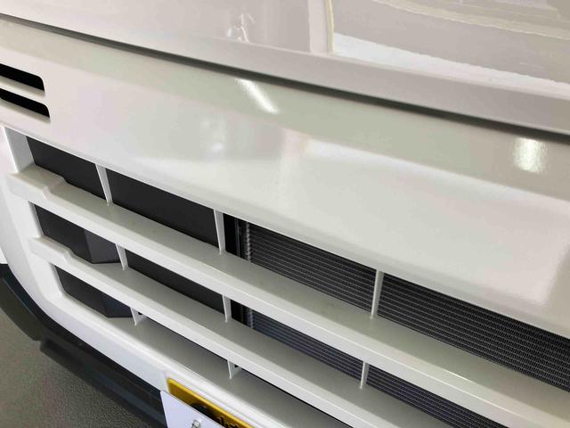 ハイゼットカーゴＤＸ衝突被害軽減ブレーキ　横滑り防止装置　４ＷＤ　ＣＶＴ　エアコン　パワステ　ラジオ　オートハイビーム　アイドリングストップ　オートライト　キーレス　マット（岐阜県）の中古車