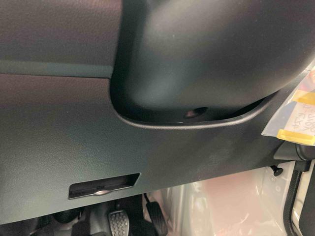 ハイゼットカーゴＤＸ衝突被害軽減ブレーキ　横滑り防止装置　４ＷＤ　ＣＶＴ　エアコン　パワステ　ラジオ　オートハイビーム　アイドリングストップ　オートライト　キーレス　マット（岐阜県）の中古車