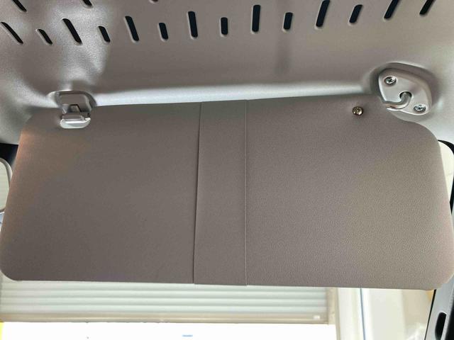 ハイゼットカーゴＤＸ衝突被害軽減ブレーキ　横滑り防止装置　４ＷＤ　ＣＶＴ　エアコン　パワステ　ラジオ　オートハイビーム　アイドリングストップ　オートライト　キーレス　マット（岐阜県）の中古車