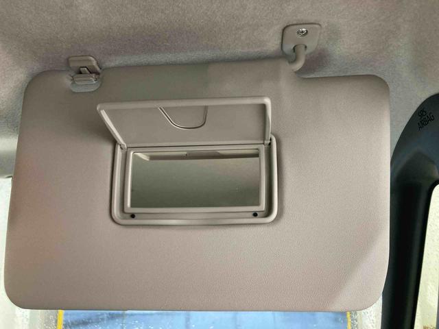 ムーヴキャンバスストライプスＧ衝突被害軽減ブレーキ　横滑り防止装置　オートハイビーム　アイドリングストップ　ステアリングスイッチ　オートライト　キーフリーシステム　オートエアコン　パノラマカメラ　マット　バイザー（岐阜県）の中古車