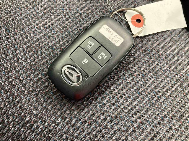 ムーヴＧ衝突被害軽減ブレーキ　横滑り防止装置　オートハイビーム　アイドリングストップ　ステアリングスイッチ　オートライト　キーフリーシステム　オートエアコン　バックカメラ　マット（岐阜県）の中古車