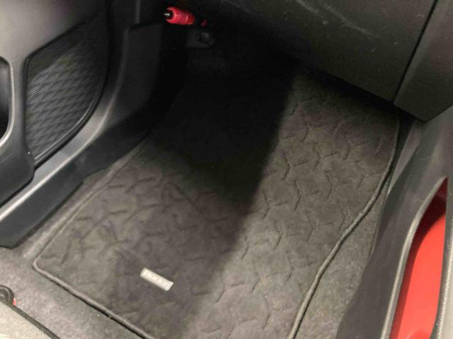 ロッキーＧ衝突被害軽減ブレーキ　横滑り防止装置　４ＷＤ　オートハイビーム　アイドリングストップ　ステアリングスイッチ　オートライト　キーフリーシステム　オートエアコン　ナビ　パノラマカメラ　ＥＴＣ　マット（岐阜県）の中古車