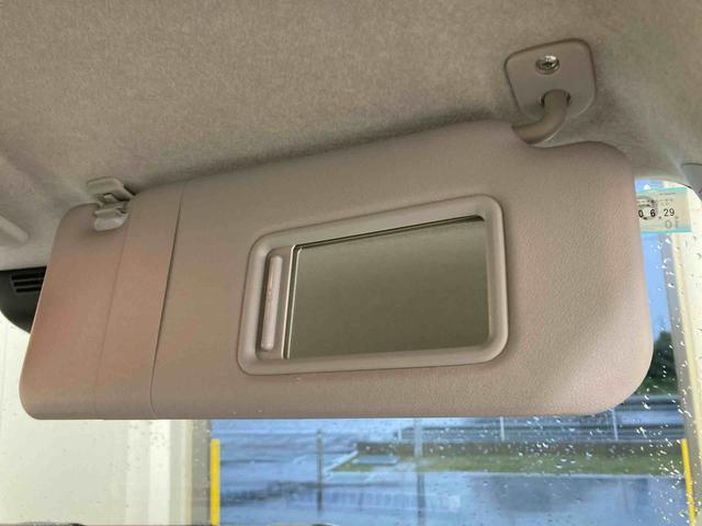 ムーヴＸ衝突被害軽減ブレーキ　横滑り防止装置　オートハイビーム　アイドリングストップ　ステアリングスイッチ　オートライト　キーフリーシステム　オートエアコン　マット（岐阜県）の中古車