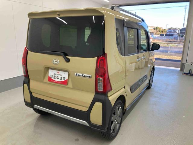 タントファンクロスターボ衝突被害軽減ブレーキ 横滑り防止装置 オートハイビーム アイドリングストップ ステアリングスイッチ オートライト キーフリー オートエアコン ナビ ドラレコ パノラマカメラ ETC マット バイザー(岐阜県)の中古車