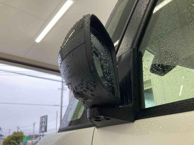 ムーヴキャンバスＧブラックアクセントＶＳ　ＳＡIII衝突被害軽減ブレーキ　横滑り防止装置　オートハイビーム　アイドリングストップ　ステアリングスイッチ　オートライト　キーフリーシステム　オートエアコン　ナビ　パノラマカメラ　ＥＴＣ　マット（岐阜県）の中古車