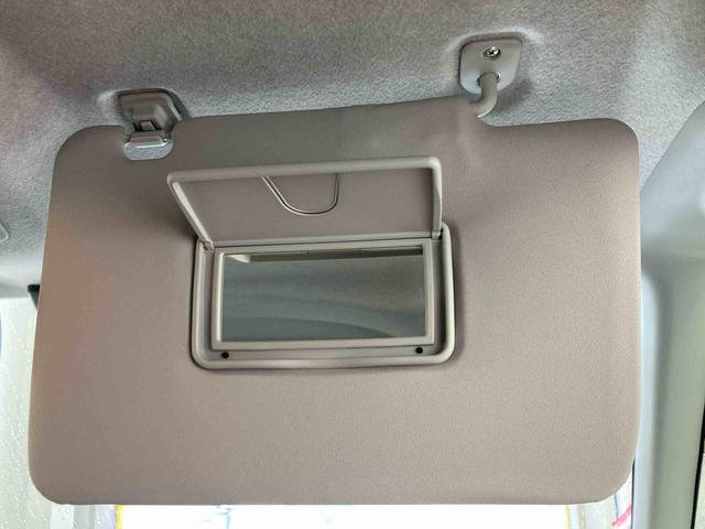 ムーヴキャンバスＧブラックアクセントＶＳ　ＳＡIII衝突被害軽減ブレーキ　横滑り防止装置　オートハイビーム　アイドリングストップ　ステアリングスイッチ　オートライト　キーフリーシステム　オートエアコン　ナビ　パノラマカメラ　ＥＴＣ　マット（岐阜県）の中古車